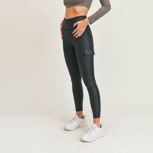 NWT Foil High-Waisted Cargo Legging